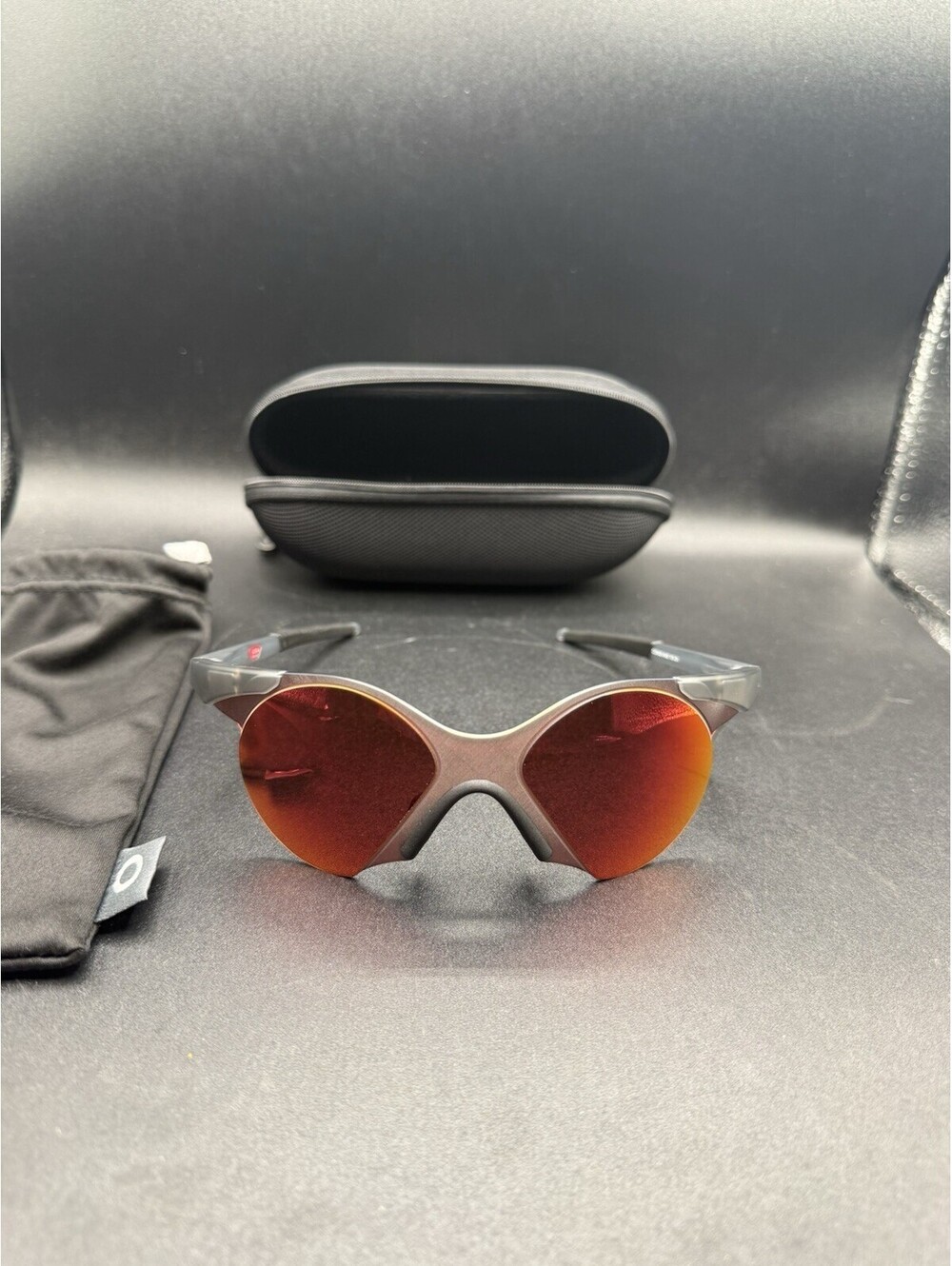 Oakley SubZero Matte Grey Smoke N/Prizm Snow Torch Iridium OO9425-0428